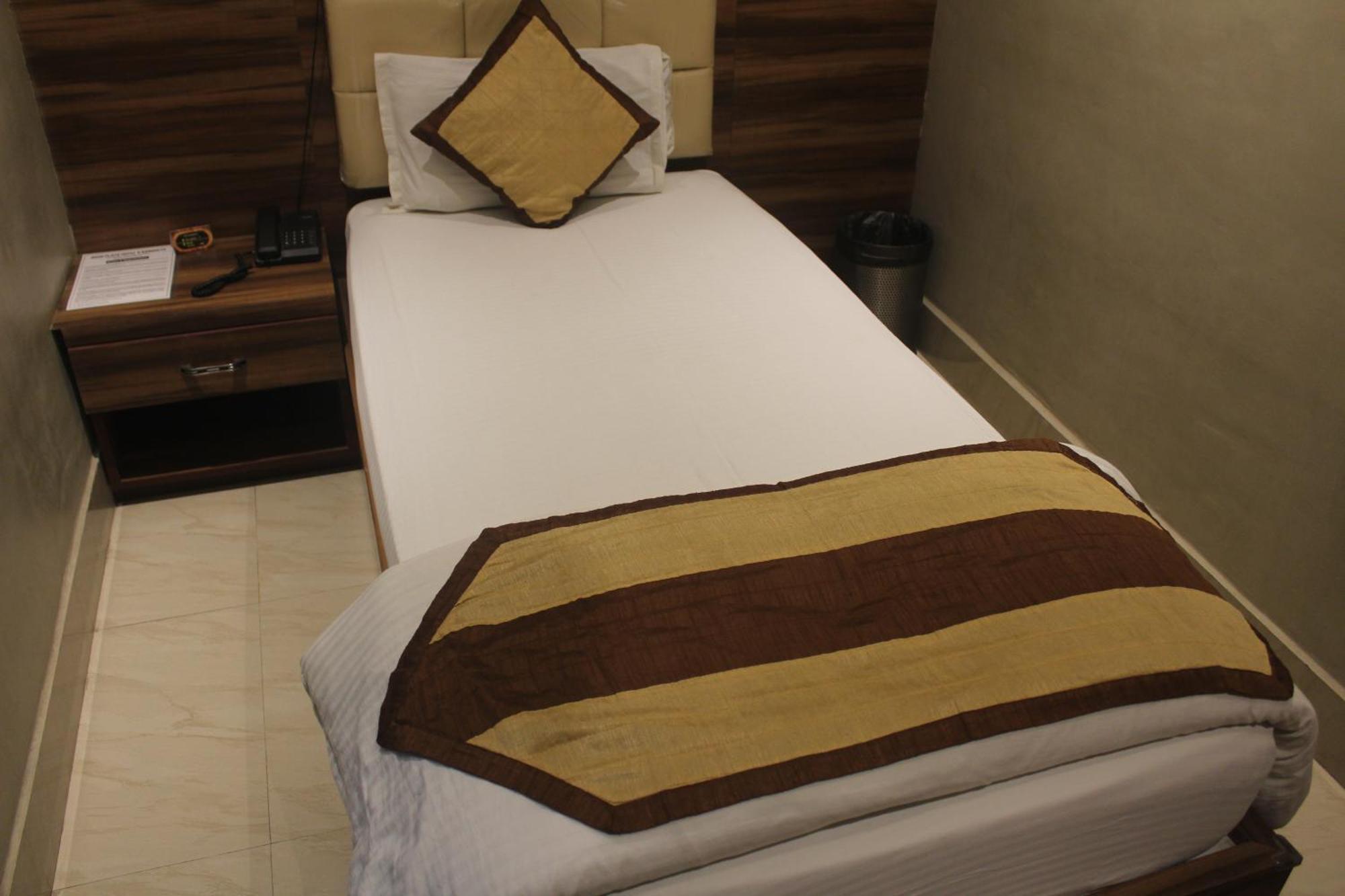 Hotel Oishi Plaza Mukutmanipur Bagian luar foto